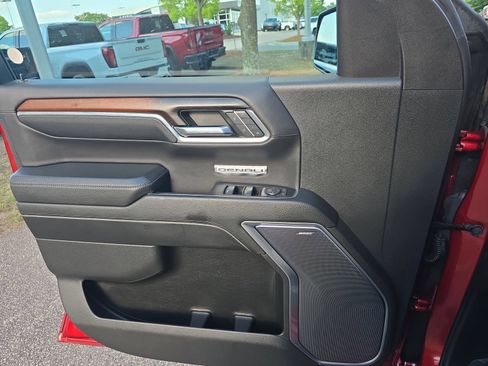 Used 2024 GMC Sierra 1500 Denali AWD/4WD image 29