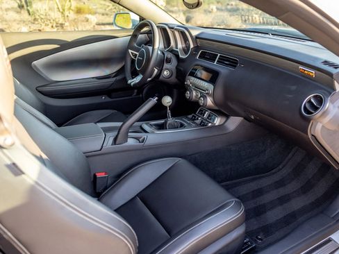 Used 2010 Chevrolet Camaro SS w/ RS Package image 13