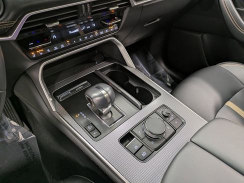 Certified 2025 MAZDA CX-70 3.3 Turbo S w/ Premium Package image 14