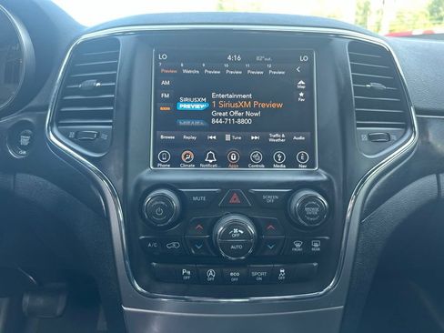 Used 2018 Jeep Grand Cherokee Altitude AWD/4WD image 21