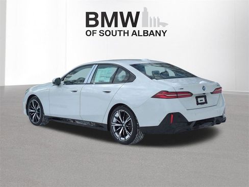 New 2026 BMW 530i xDrive xDrive w/ M Sport Package image 4