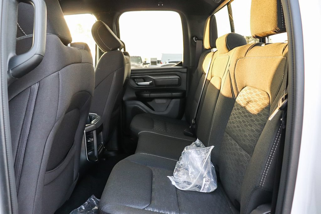 New 2026 RAM 1500 Express AWD/4WD image 22