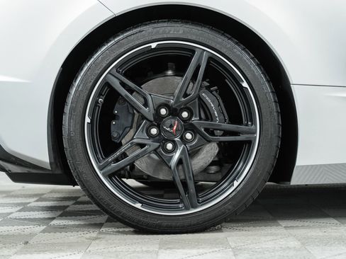 Used 2021 Chevrolet Corvette Stingray Premium Conv w/ Battery Protection Package image 35