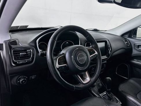 Used 2019 Jeep Compass Limited AWD/4WD image 11