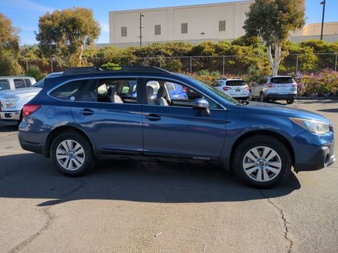 Used 2019 Subaru Outback 2.5i Premium w/ Popular Package #2 image 4