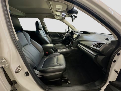 Used 2023 Subaru Forester Premium image 33