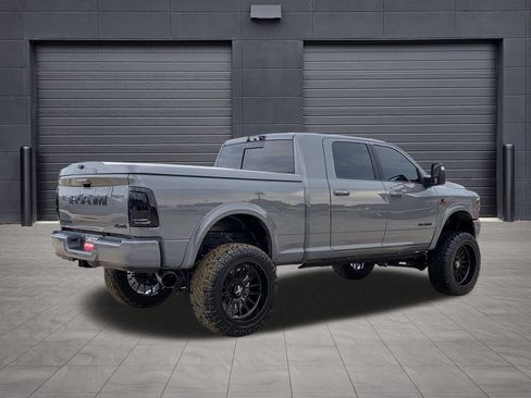 Used 2026 RAM 2500 Laramie AWD/4WD image 5