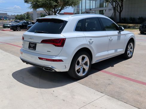 Used 2023 Audi Q5 2.0T Premium Plus w/ Premium Plus Package AWD/4WD image 11