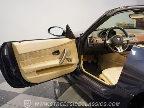 Used 2003 BMW Z4 3.0i image 36