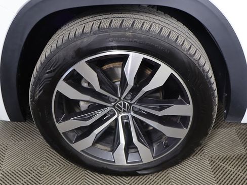 Used 2022 Volkswagen Atlas Cross Sport SEL Premium R-Line image 23