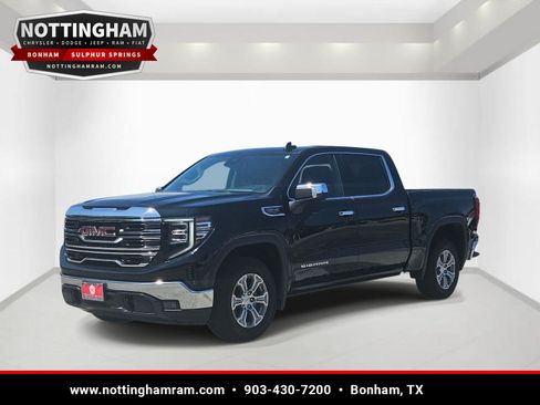 Used 2025 GMC Sierra 1500 SLT RWD image 3