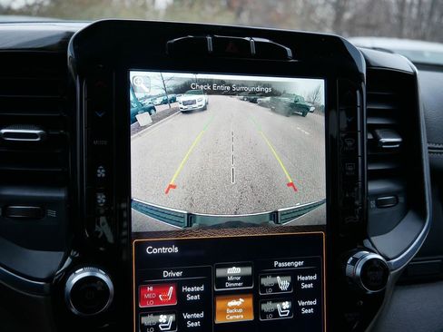 Used 2020 RAM 1500 Laramie image 30