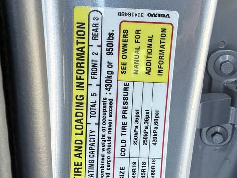 Used 2018 Volvo S90 T5 Momentum w/ Convenience Package image 73