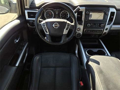 Used 2017 Nissan Titan PRO-4X image 13