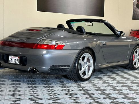 Used 2004 Porsche 911 Carrera RWD image 4