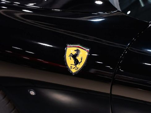 Used 2026 Ferrari Roma Spider RWD image 12