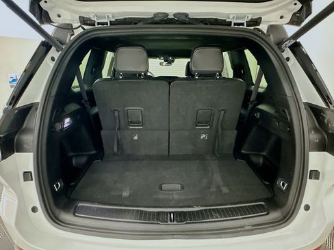 Used 2024 Jeep Grand Cherokee L Laredo image 30