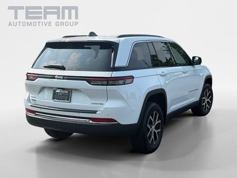 Certified 2025 Jeep Grand Cherokee Limited w/ Trailer Tow Package AWD/4WD image 7