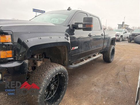 Used 2019 Chevrolet Silverado 2500 LTZ w/ Duramax Plus Package image 10