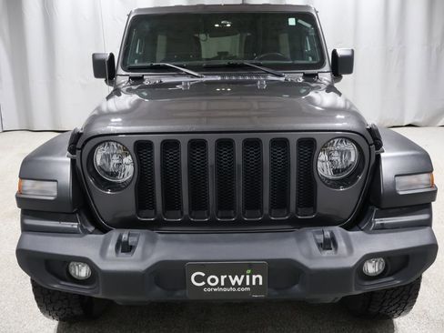 Used 2019 Jeep Wrangler Unlimited Sport image 9