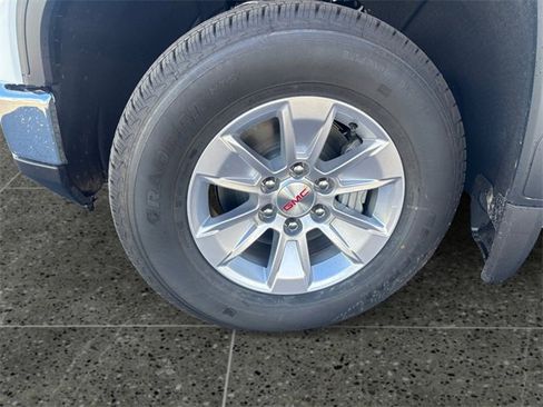 New 2026 GMC Sierra 1500 Pro w/ Pro Value Package image 14