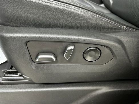 Used 2022 GMC Yukon XL Denali w/ Max Trailering Package image 10