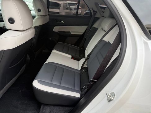 Used 2024 Honda Prologue Touring image 4