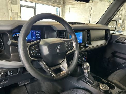 Used 2021 Ford Bronco 4-Door w/ Sasquatch Package AWD/4WD image 14