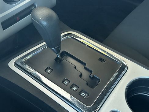 Used 2010 Dodge Challenger SE RWD image 19