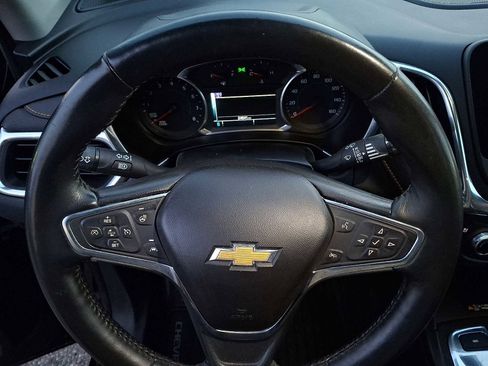 Used 2018 Chevrolet Equinox Premier image 18