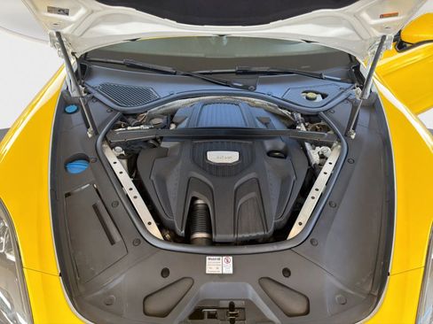 Used 2018 Porsche Panamera 4 image 21