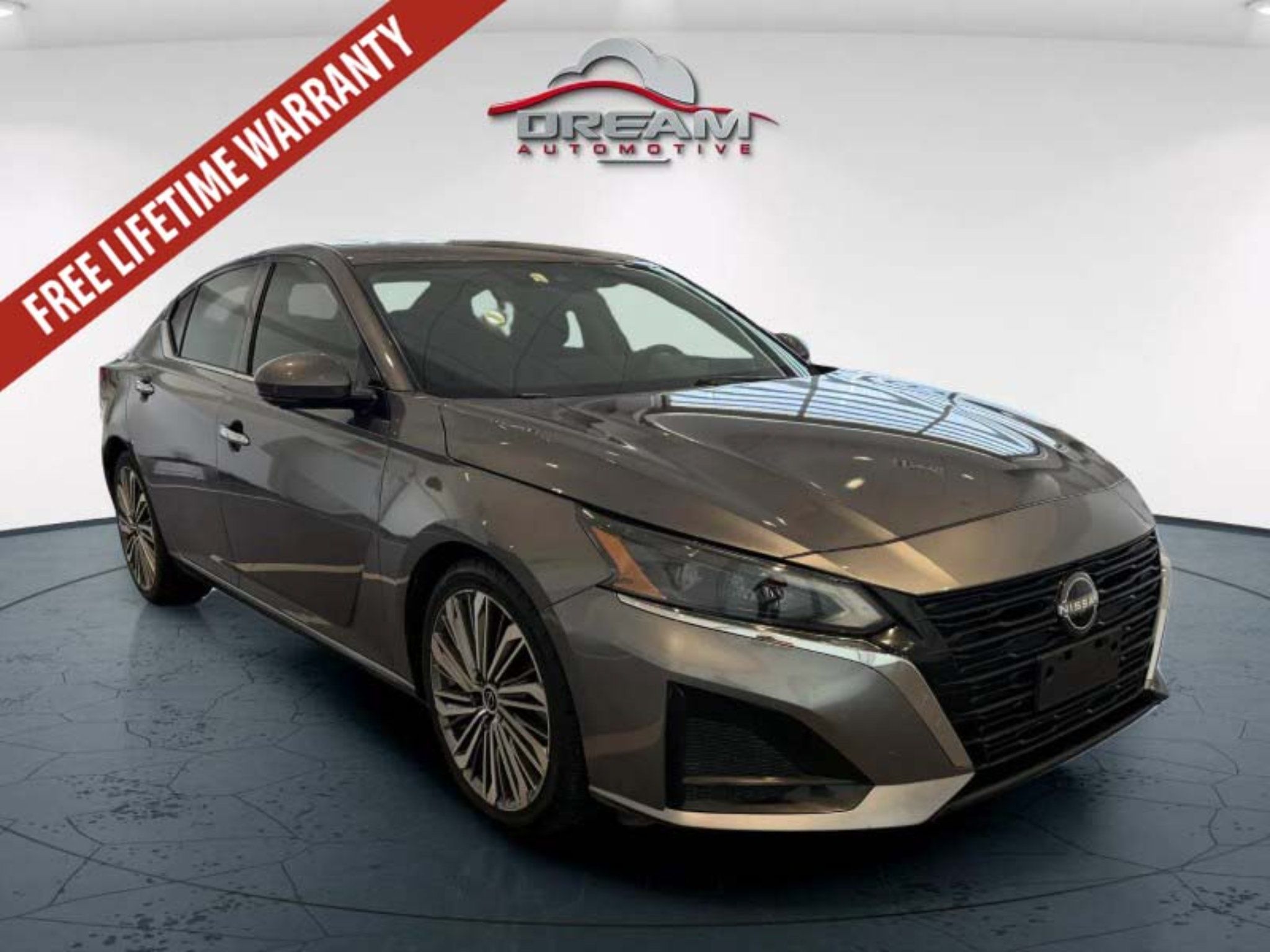 Used 2023 Nissan Altima 2.5 SL FWD image 1