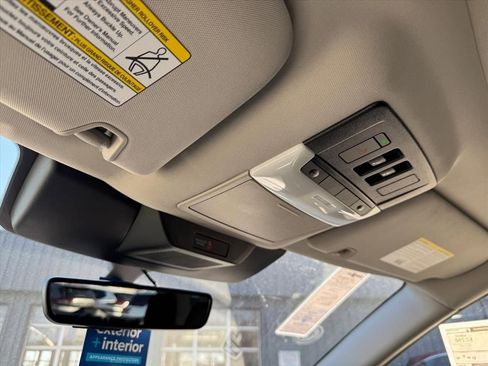 New 2026 Nissan Pathfinder Platinum image 26