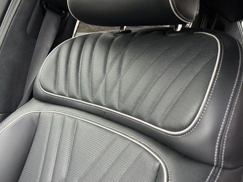 Used 2024 Genesis G90 3.5T image 46