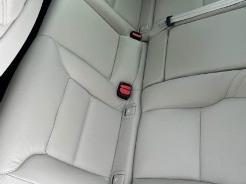 Used 2023 Volvo XC60 B5 Plus w/ Climate Package image 7