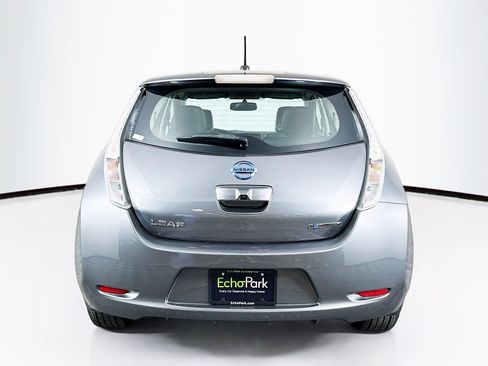 Used 2015 Nissan Leaf SL FWD image 7