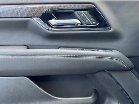 New 2026 GMC Yukon XL Elevation w/ Elevation Premium Package image 9