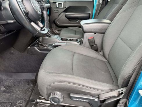 Used 2020 Jeep Wrangler Unlimited Sport AWD/4WD image 9