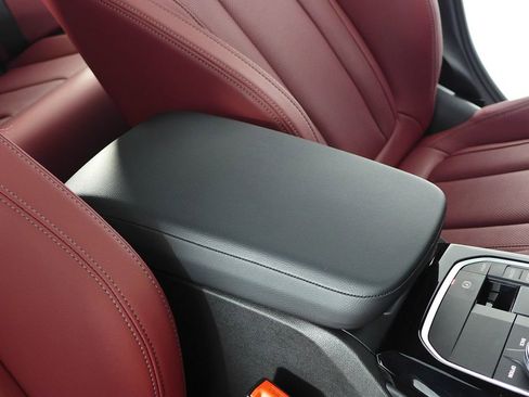 Used 2024 BMW X3 sDrive30i w/ M Sport Package image 16