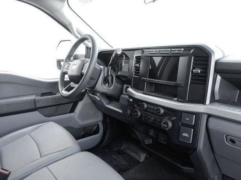 New 2024 Ford F550 4x4 Regular Cab Super Duty image 21
