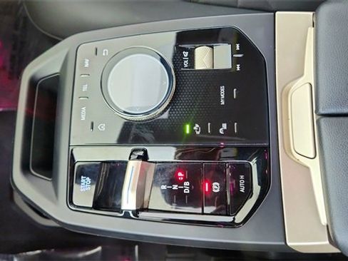 Used 2024 BMW iX xDrive50 w/ Sport Package image 49