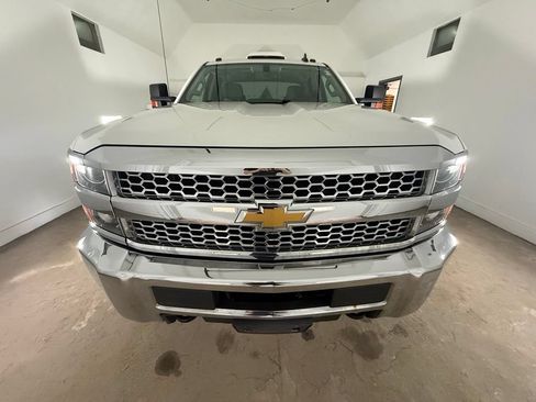 Used 2019 Chevrolet Silverado 2500 W/T AWD/4WD image 8