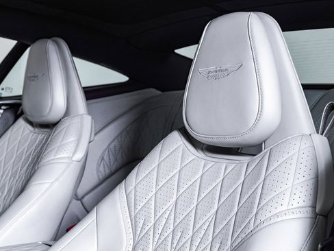 Used 2024 Aston Martin DB12 Coupe image 5