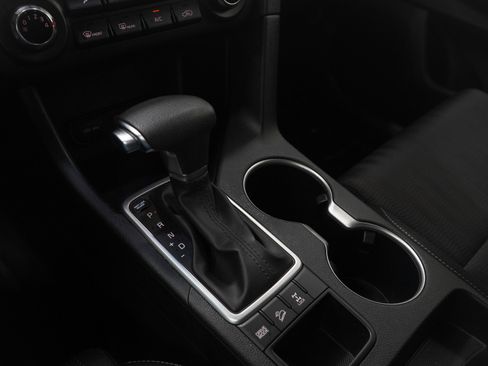 Used 2022 Kia Sportage LX image 23