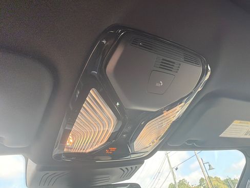 Used 2024 BMW X3 sDrive30i w/ Premium Package RWD image 34