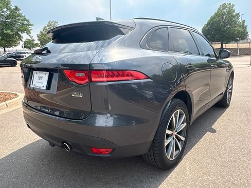 Used 2017 Jaguar F-PACE Prestige AWD/4WD image 5