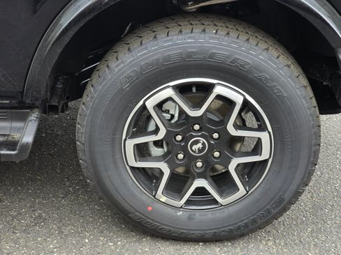 New 2026 Ford Bronco Outer Banks AWD/4WD image 9