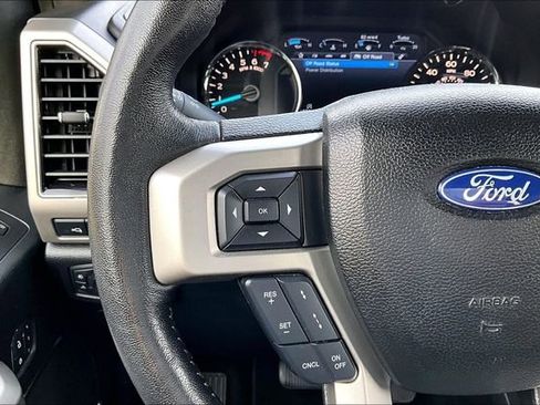 Used 2018 Ford F150 Lariat w/ Equipment Group 502A Luxury image 22