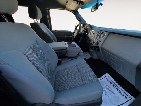 Used 2015 Ford F250 XLT w/ FX4 Off-Road Package image 15
