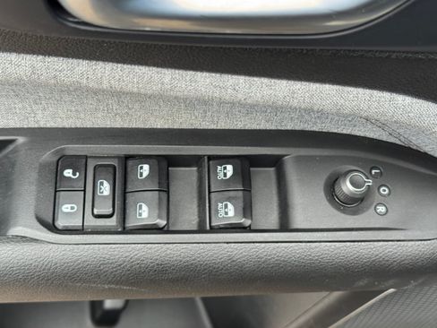 Used 2023 Jeep Compass Latitude AWD/4WD image 13